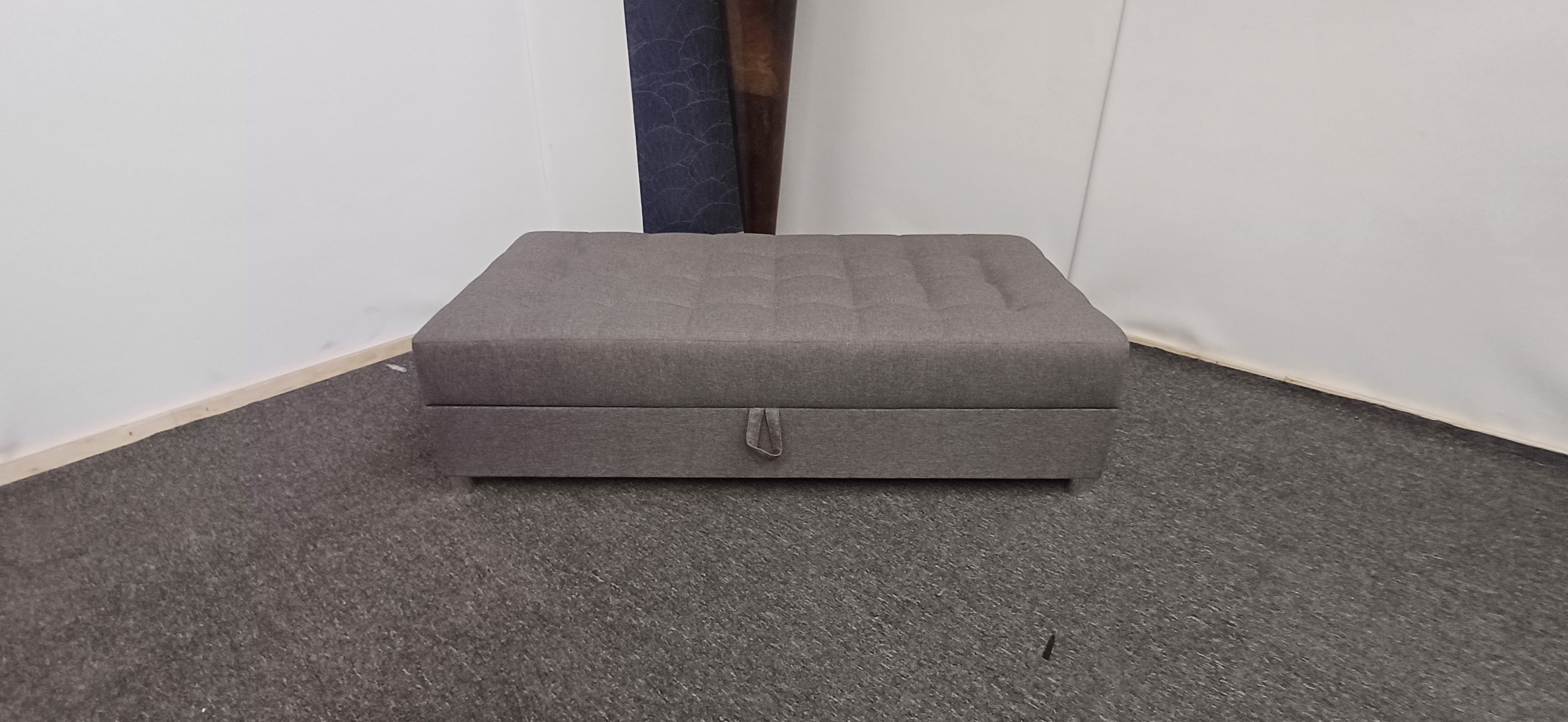 Hocker Cezena - Image 1