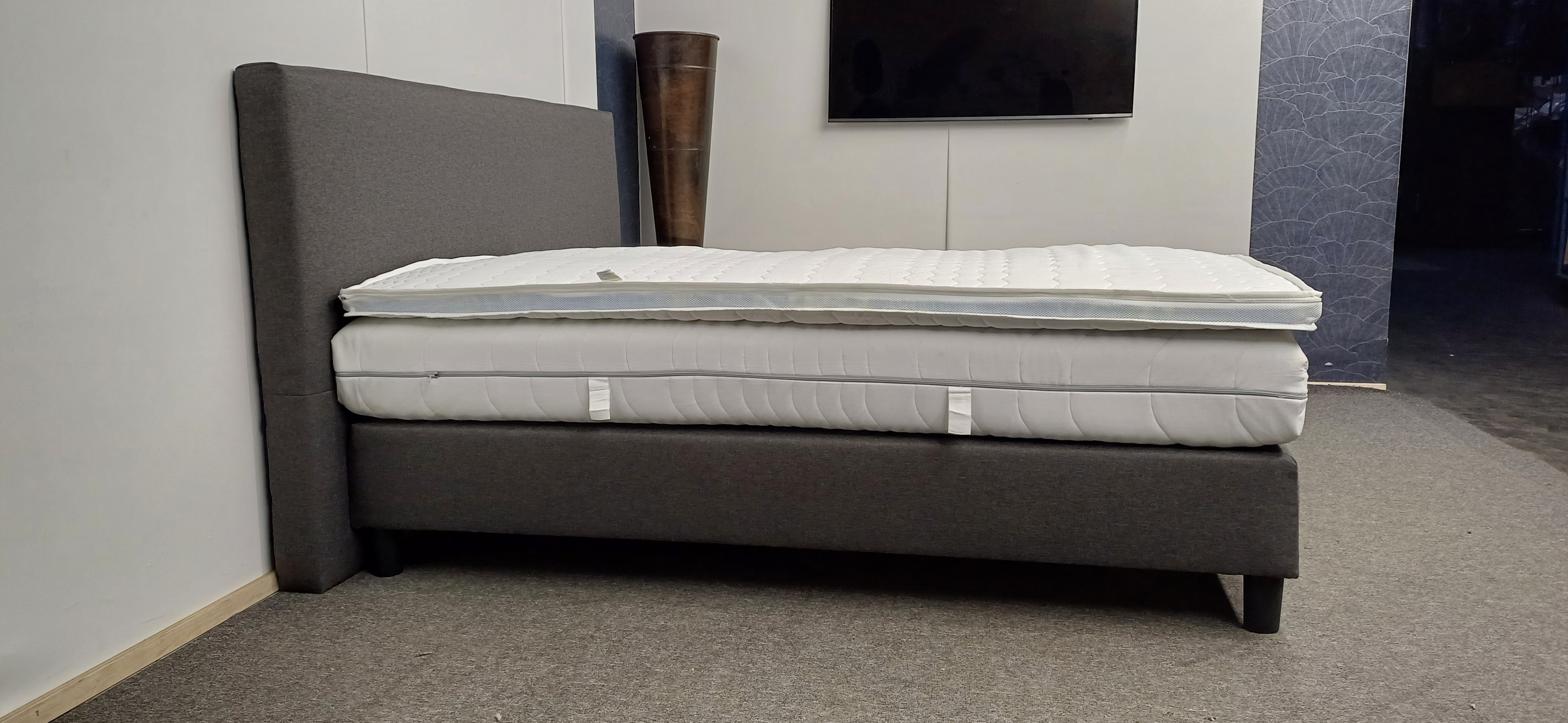 Boxspring 180x200 Westen - Image 1